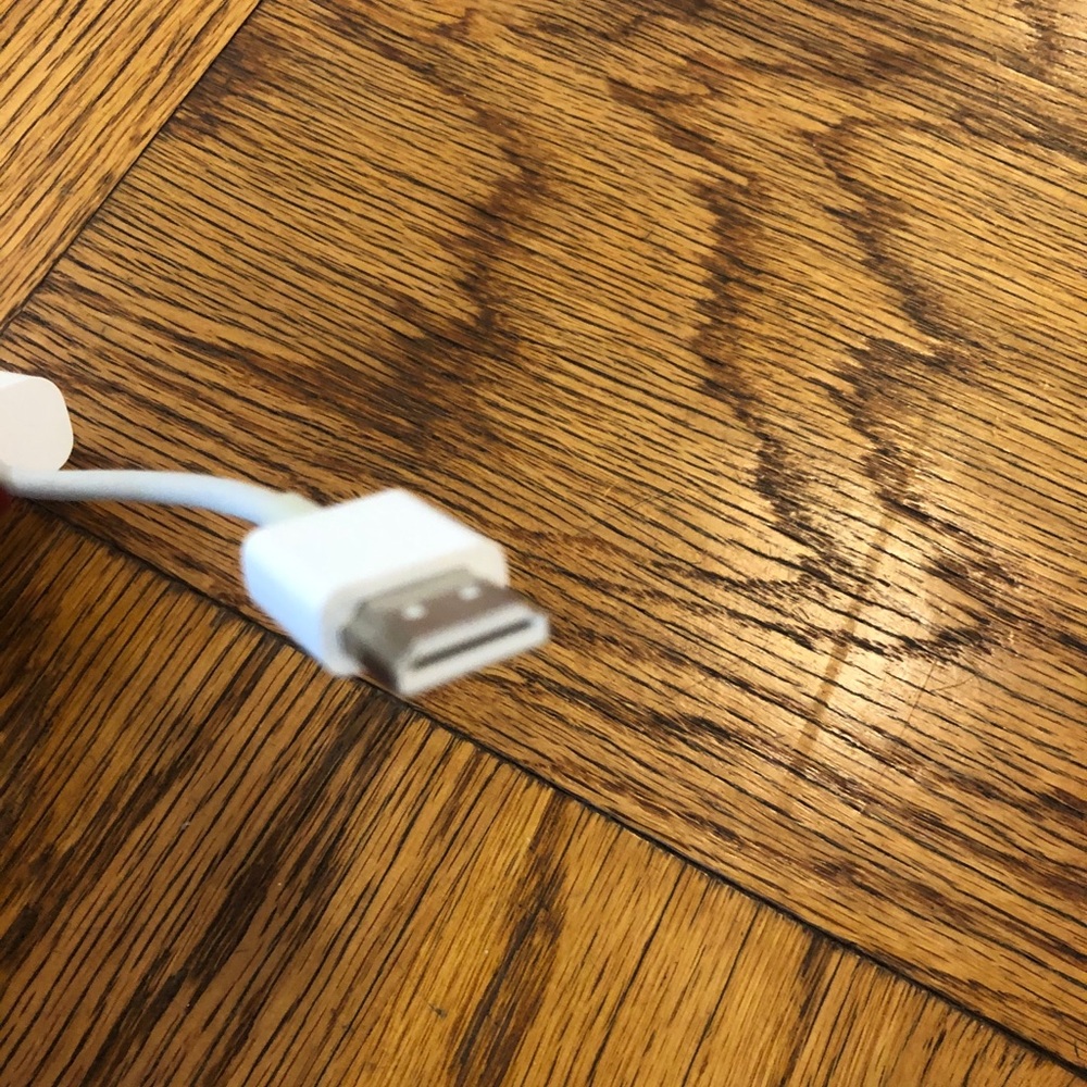 Apple HDMI to DVI adapter - Picture 2 of 4